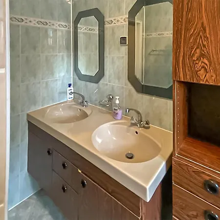 Ferienhaus Wunderschönes Haus In Mit Sauna *